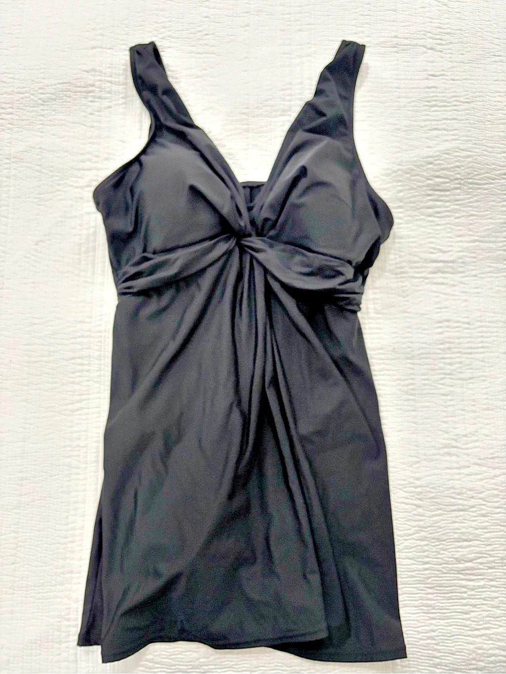 Miraclesuit Miraclesuit Marais Black Twist-Front One Piece Size 16W